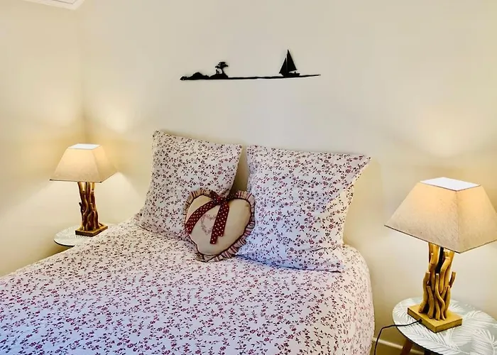 Maison Familiale Vue Au Calme 3 Etoiles Rose * Préfailles