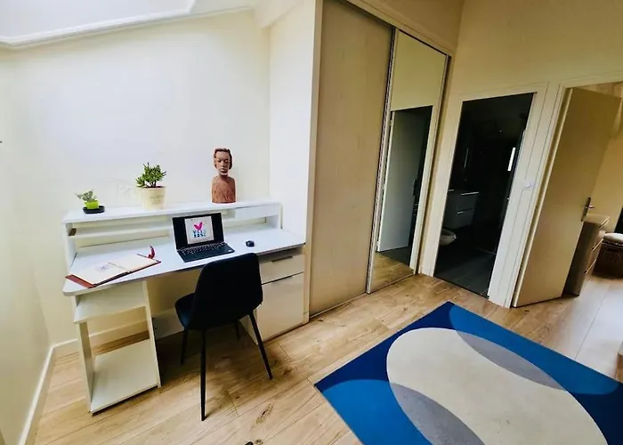 Maison Familiale Vue Au Calme 3 Etoiles Rose *