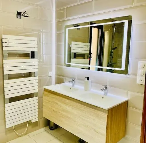 Maison Familiale Vue Au Calme 3 Etoiles Rose * Préfailles