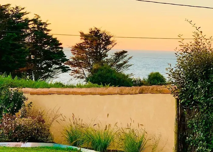 Maison Familiale Vue Au Calme 3 Etoiles Rose *